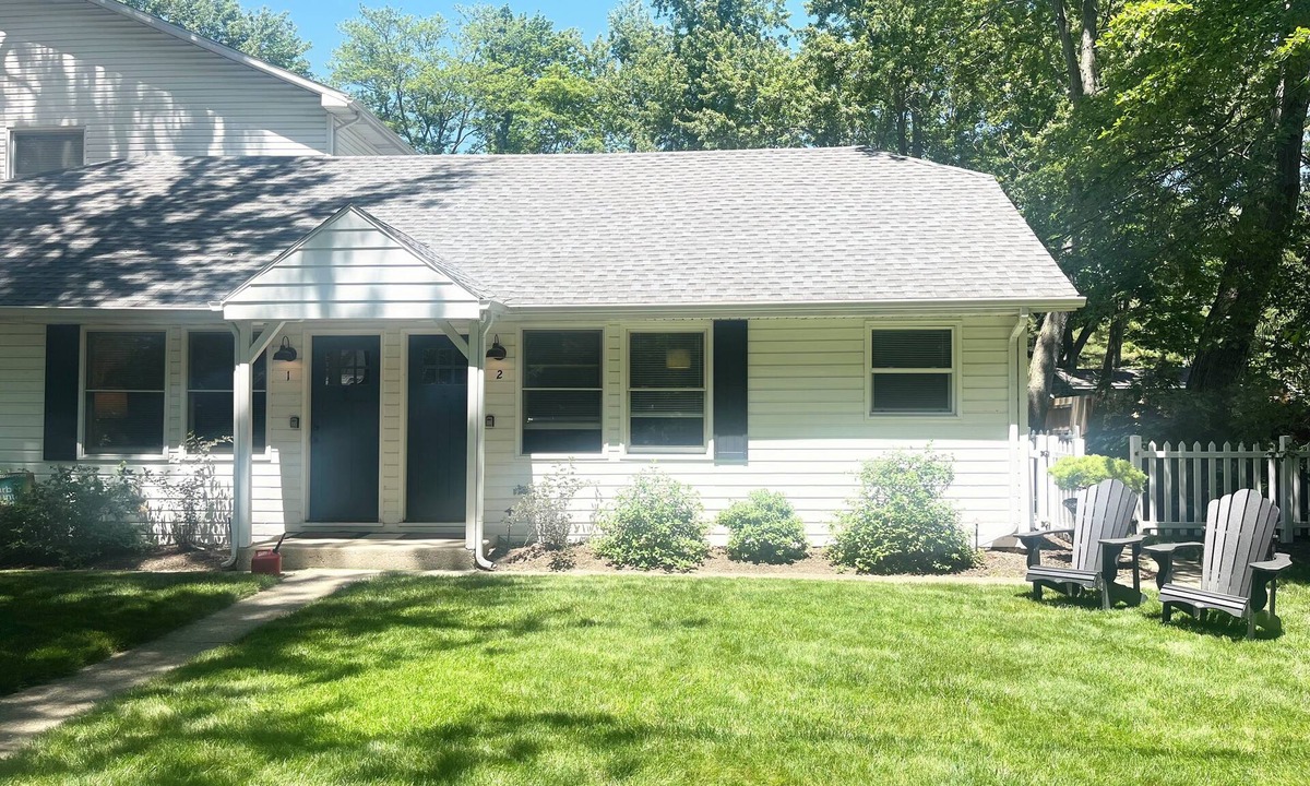 Union Pier House | 1 bed/1 bath, 1.5 blocks to beach/town, dog friendly