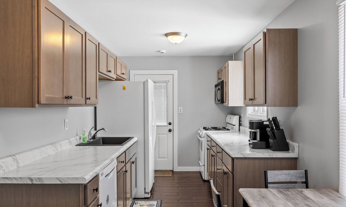 Michigan City House | 3 bedroom Midterm Rental in Michigan City - MTM Premier