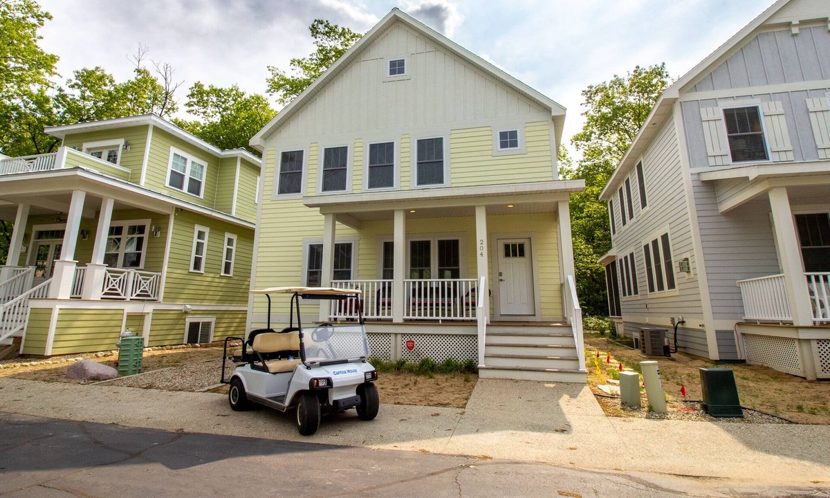 Michigan City House | 5 Bedroom Beachwalk Resort w/Golf Cart & Pool Access