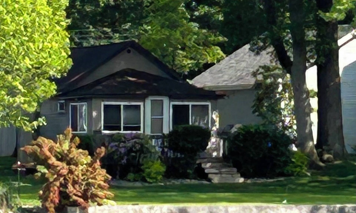 Shipshewana Cottage | Adorable lake cottage near charming Shipshewana and within 40mins to ND