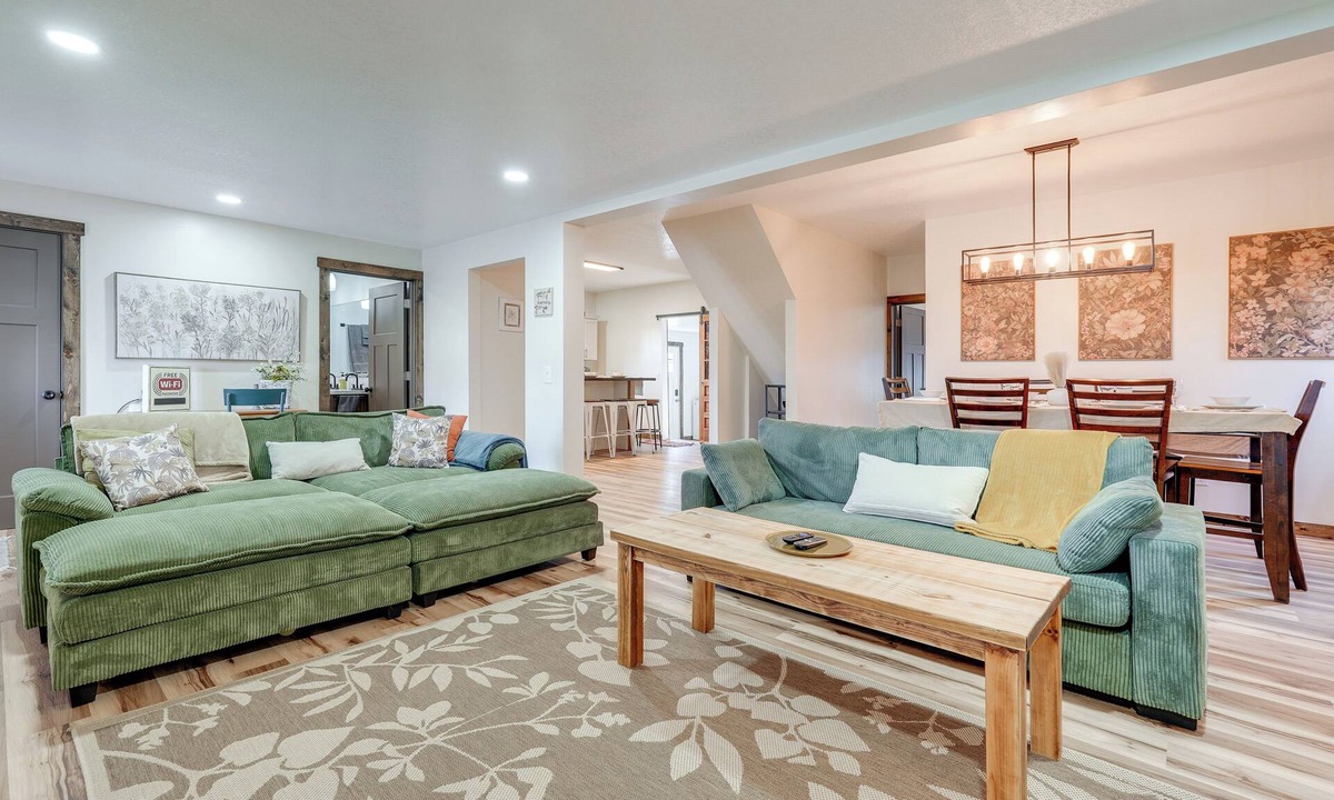 Pleasant Mills House | Amish Country Escape: Decatur Family Farmhouse