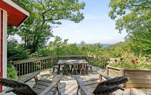 Shelby House | Apache Lake House - Lake Michigan Views - Nature Sanctuary