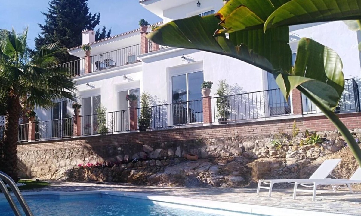 Rancho Domingo Villa | Big villa with amazing views - great for groups!