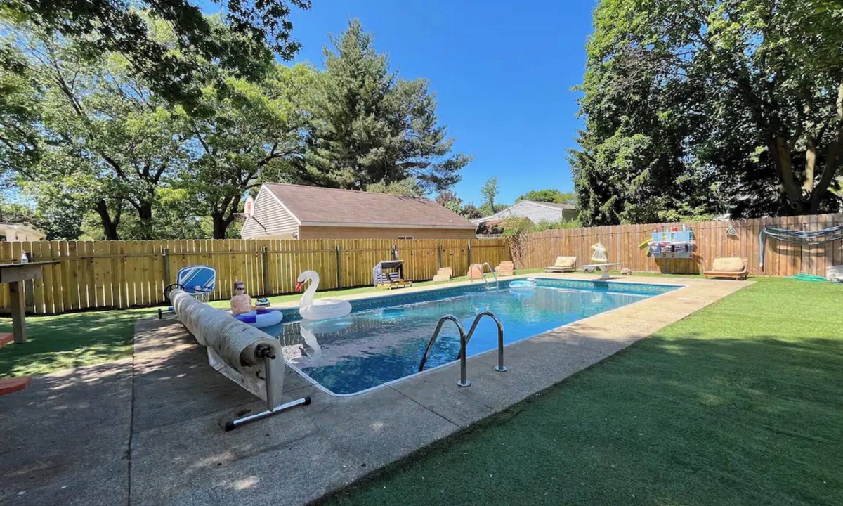 Wyoming House | Book TODAY for 1 FREE July Night! Inground Pool, Arcade/Gameroom, 10 min to GR!