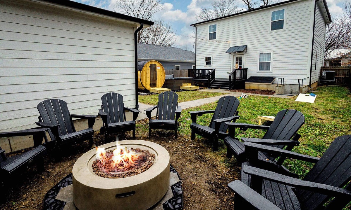 Holy Cross House | Brand New HGTV-Quality Family Retreat: Hot Tub, Sauna & Arcades