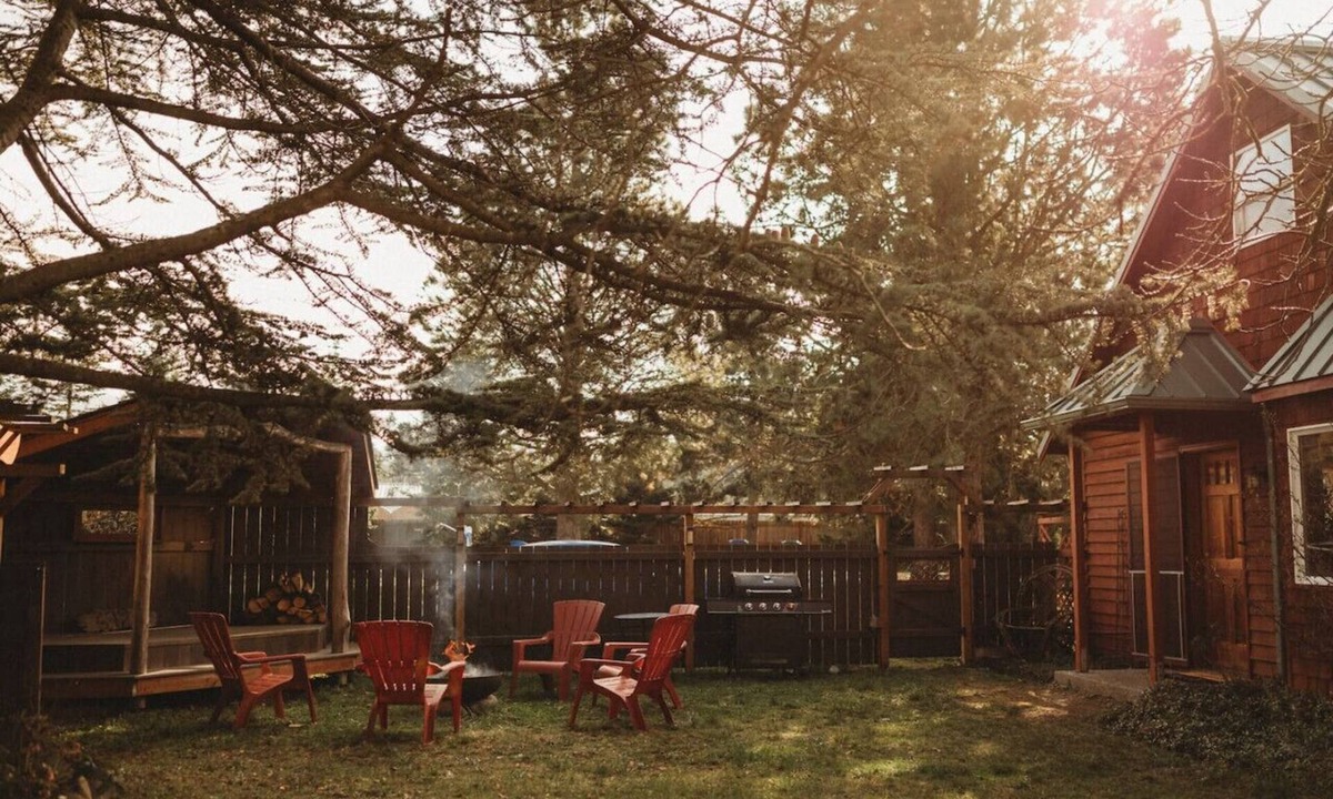 Sequim House | Burning Man`s Gallery Abode