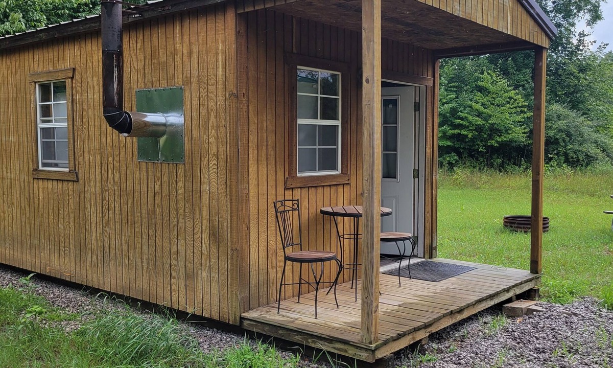 Moorestown RV Rental | Cabin 1 mini cabin in Falmouth/Merritt area