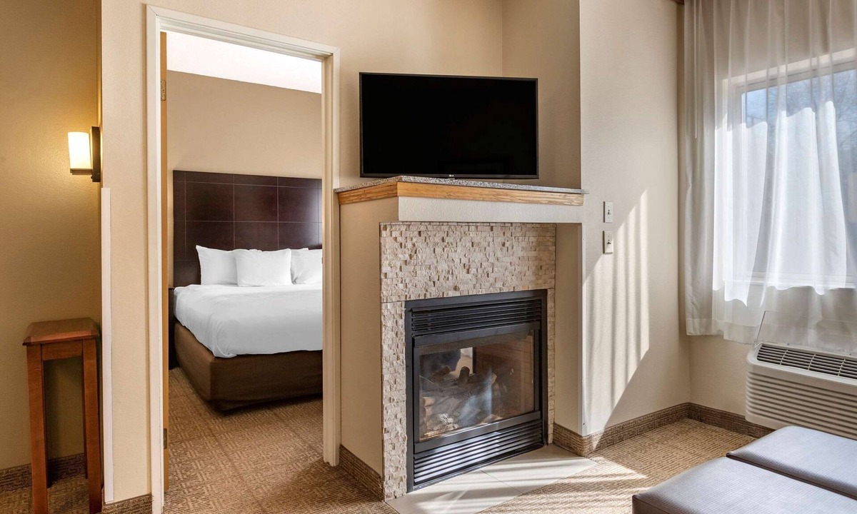 Paw Paw Hotel | Comfort Inn & Suites Paw Paw