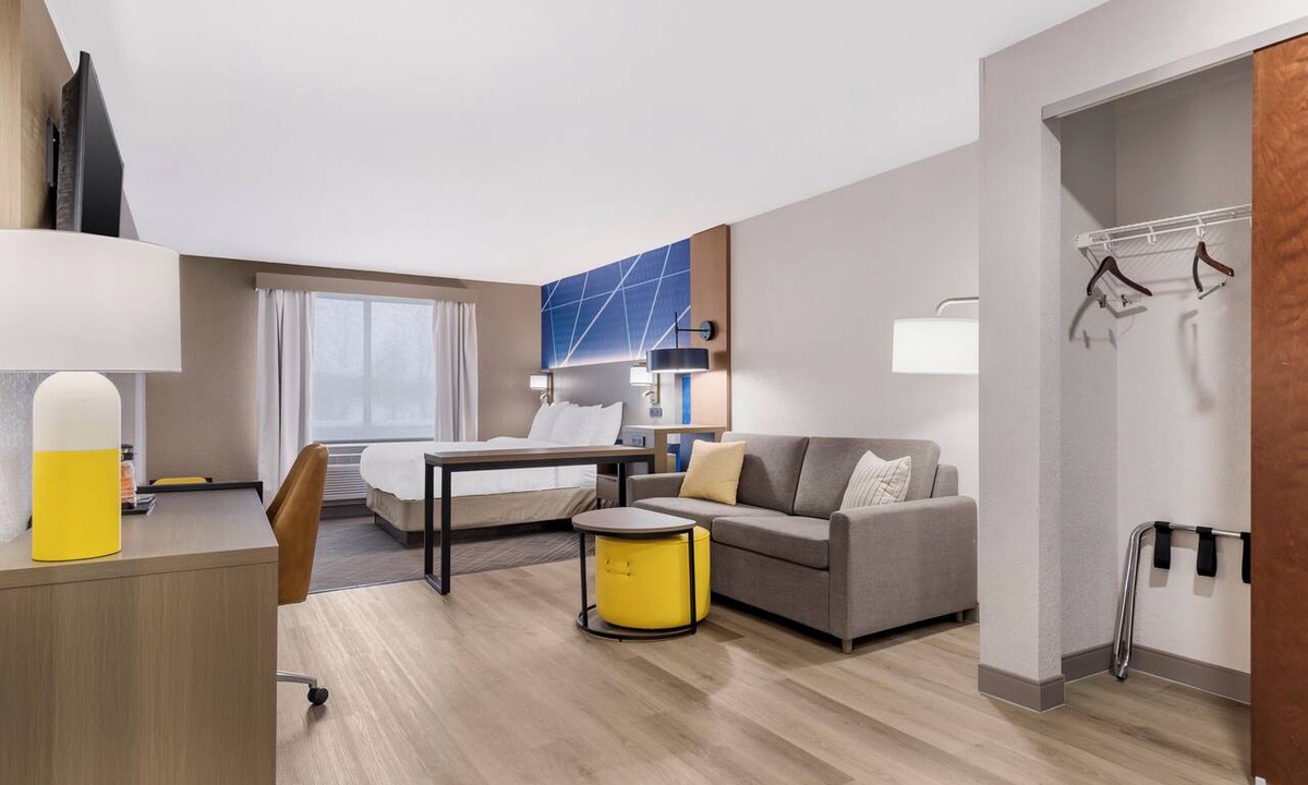 Watervliet Hotel | Comfort Inn & Suites