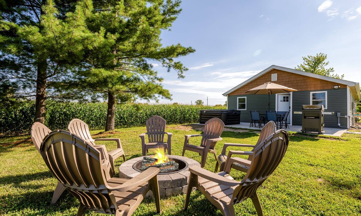 Bridgman House | Completely remodeled house close to the beach, golf, and tons of wineries!