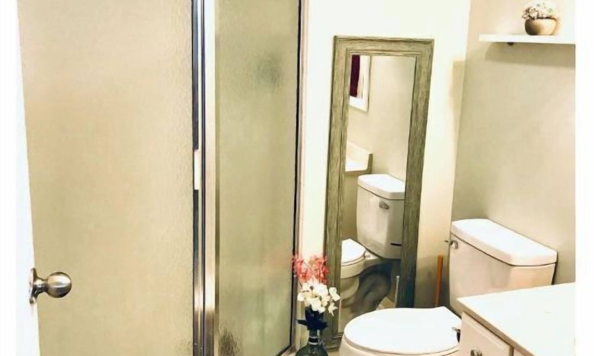 Oxford House | Country Club Home, 5 mins from Miami U