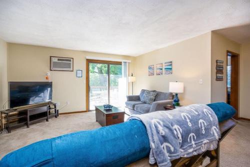 Rockford Apartment | Countryside Cottages near Lake Bella Vista