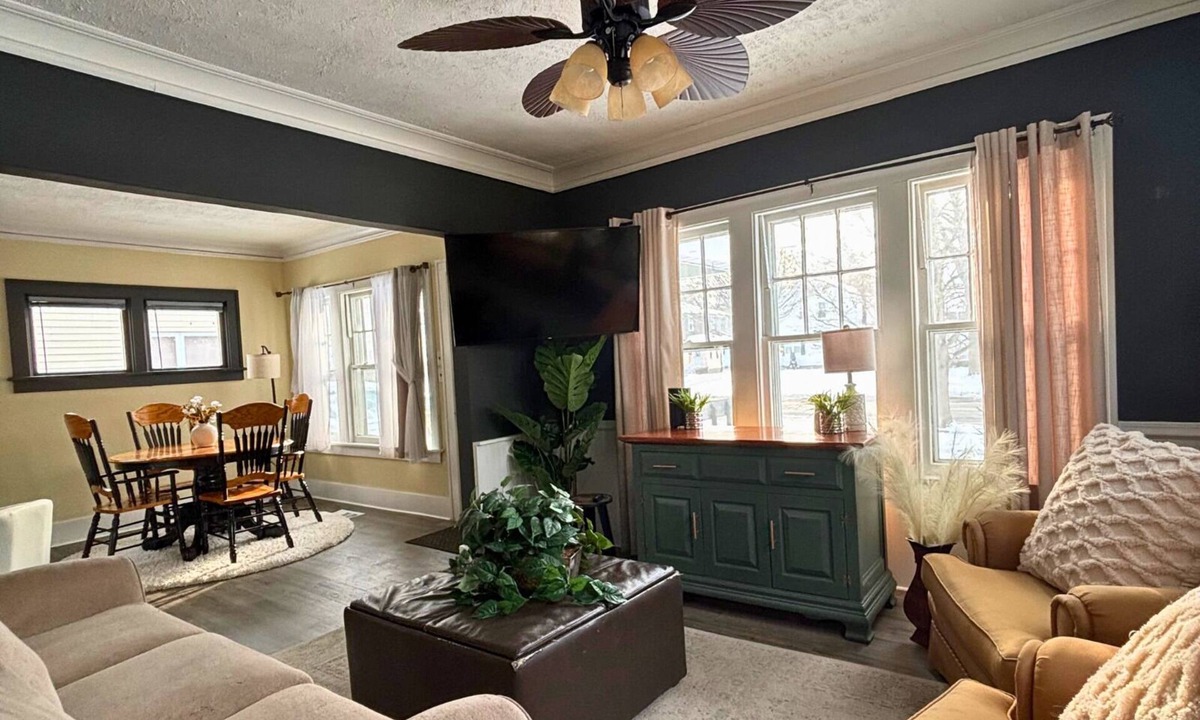 Grand Rapids House | Cozy 2 bedroom home-pet-friendly, fenced-in backyard near Downtown Grand Rapids