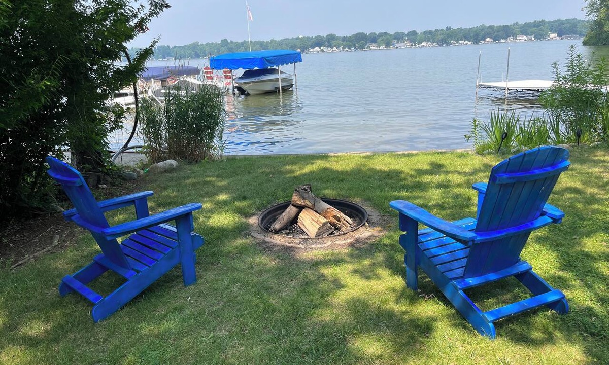 Lake Odessa House | Cozy Cottage Retreat on Jordan Lake with Amazing Views and Great Fishing