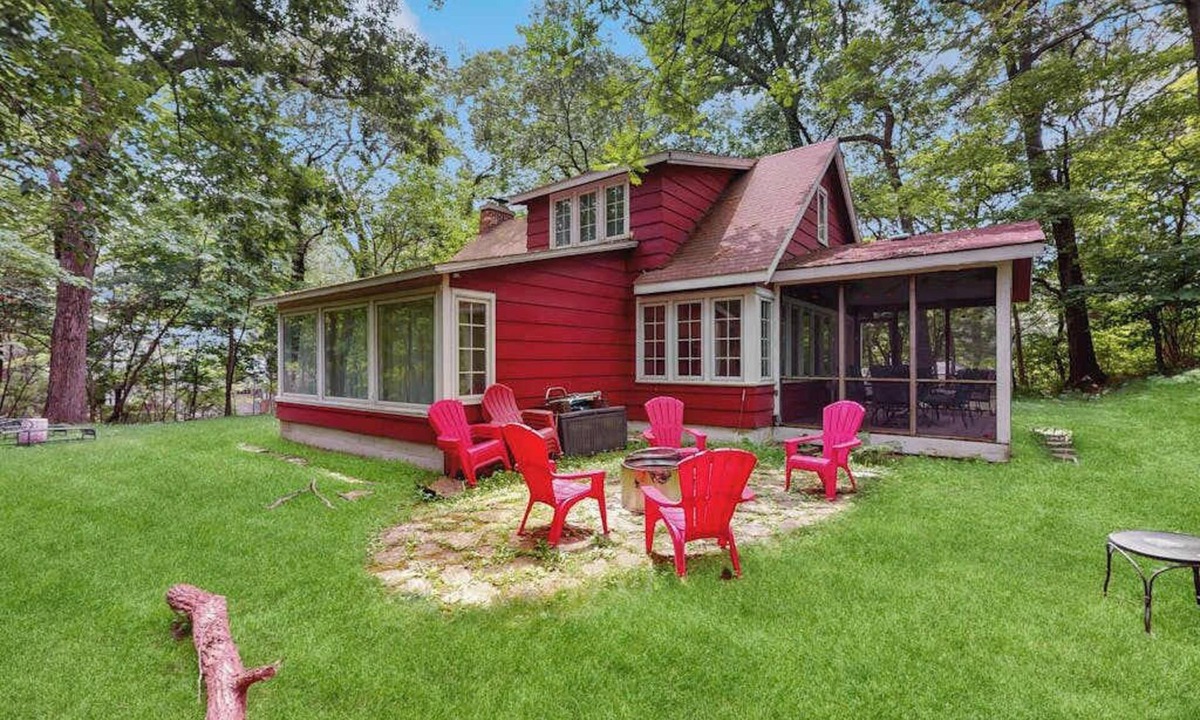 Michiana House | Cute Cottage by the Lake W/Private Hot Tub, Firepit, Screened Porch & Fast WiFi