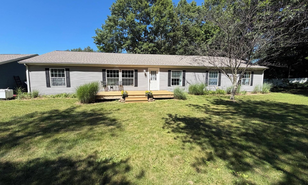 Sawyer House | Delightful 4-bedroom house across from Warren Dunes!