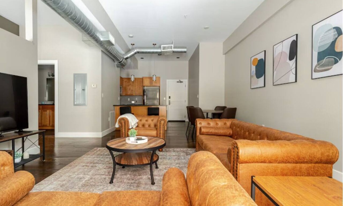 Wholesale District Apartment | Downtown Indy Luxury 1BR Perfect Central Location