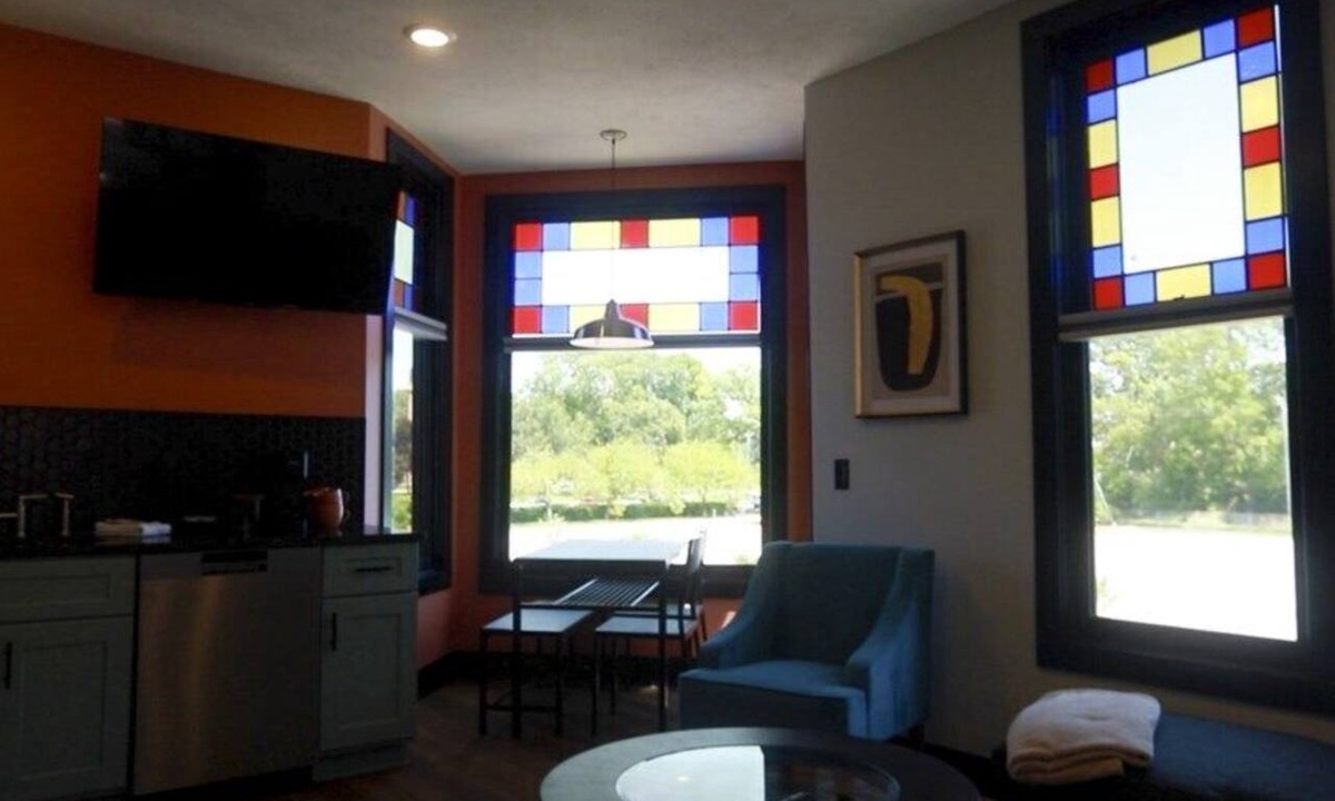 Nelson Apartment | Downtown Modern Queen Apartment at The Victorian: Close to it All
