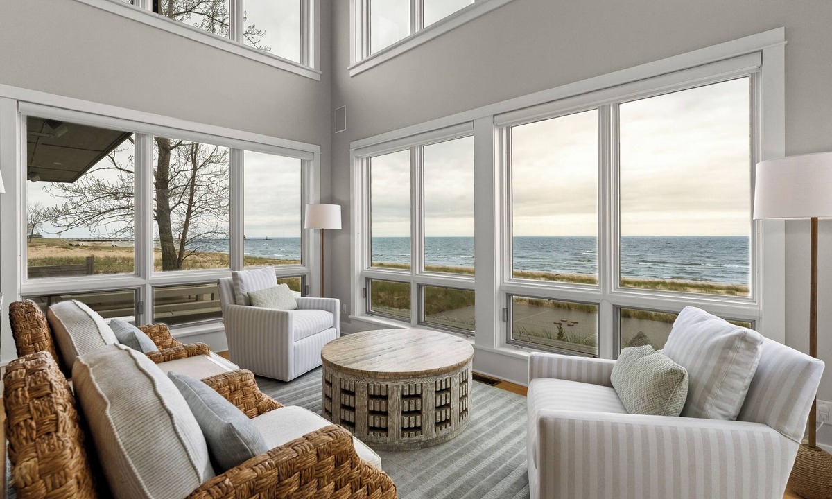 Spring Lake House | Exclusive Lakefront Luxury | Lighthouse views | Long walks on beach