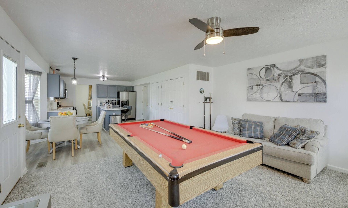 Wayne House | Family-Friendly Indianapolis Home w/Fenced Yard