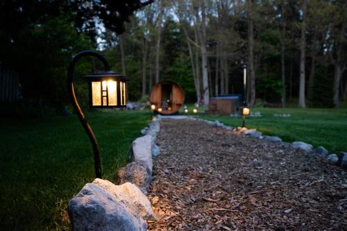 Benton Harbor House | Friday Fowls Cottage - Beach - Sauna - Hot tub - Fireplace - Wine