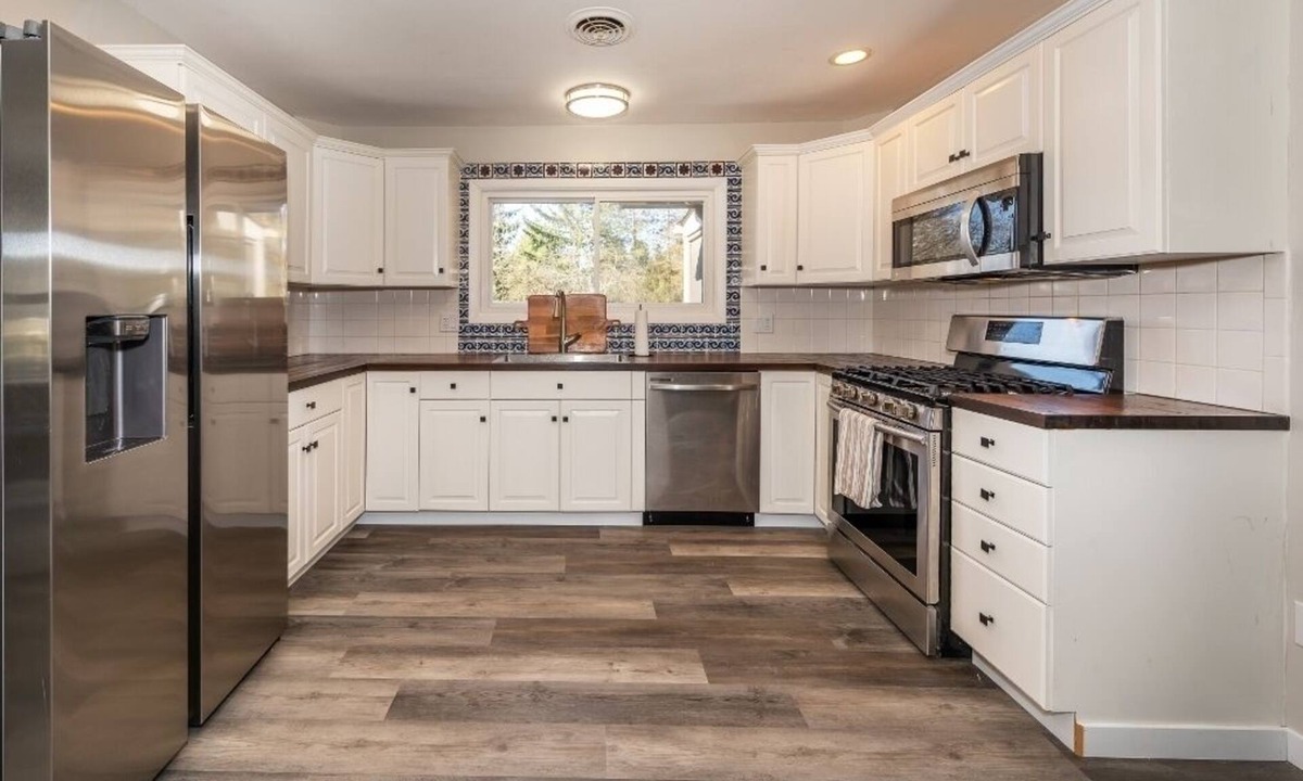 Wines House | Fully Renovated Centrally Located House in Ann Arbor