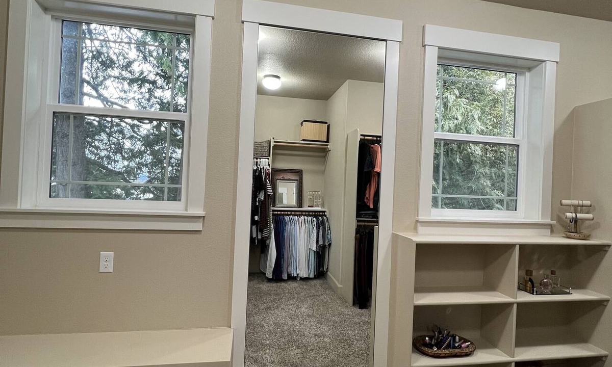 Gresham House | Gresham pine