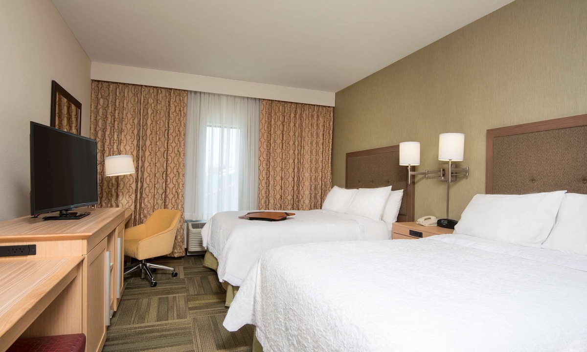 Portage Hotel | Hampton Inn Kalamazoo