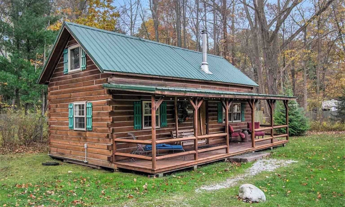 Harbert Cabin | Harbor Country Cabin Collection | Pet Friendly