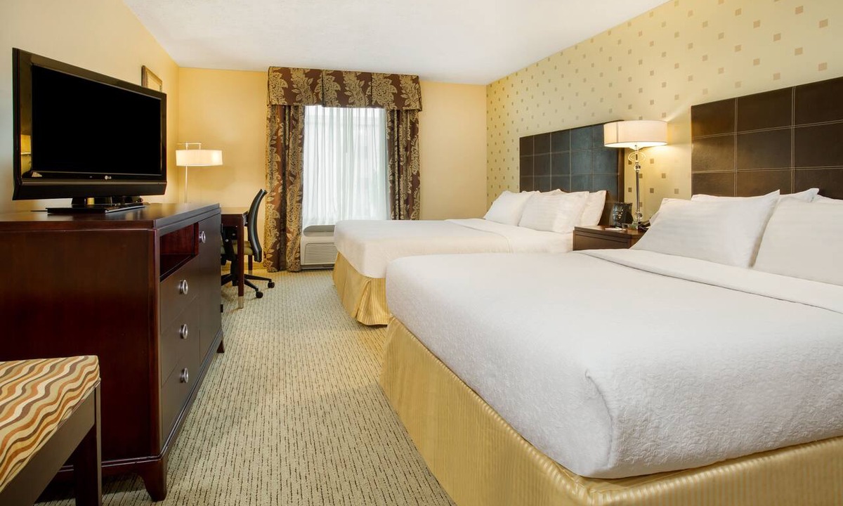 Bloomington Hotel | Holiday Inn Bloomington-University Area by IHG