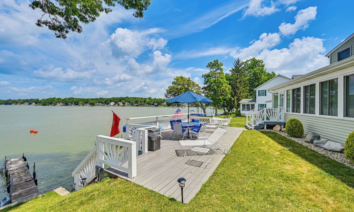 Rome City House | Indoor Hot Tub: Large Family Haven on Sylvan Lake