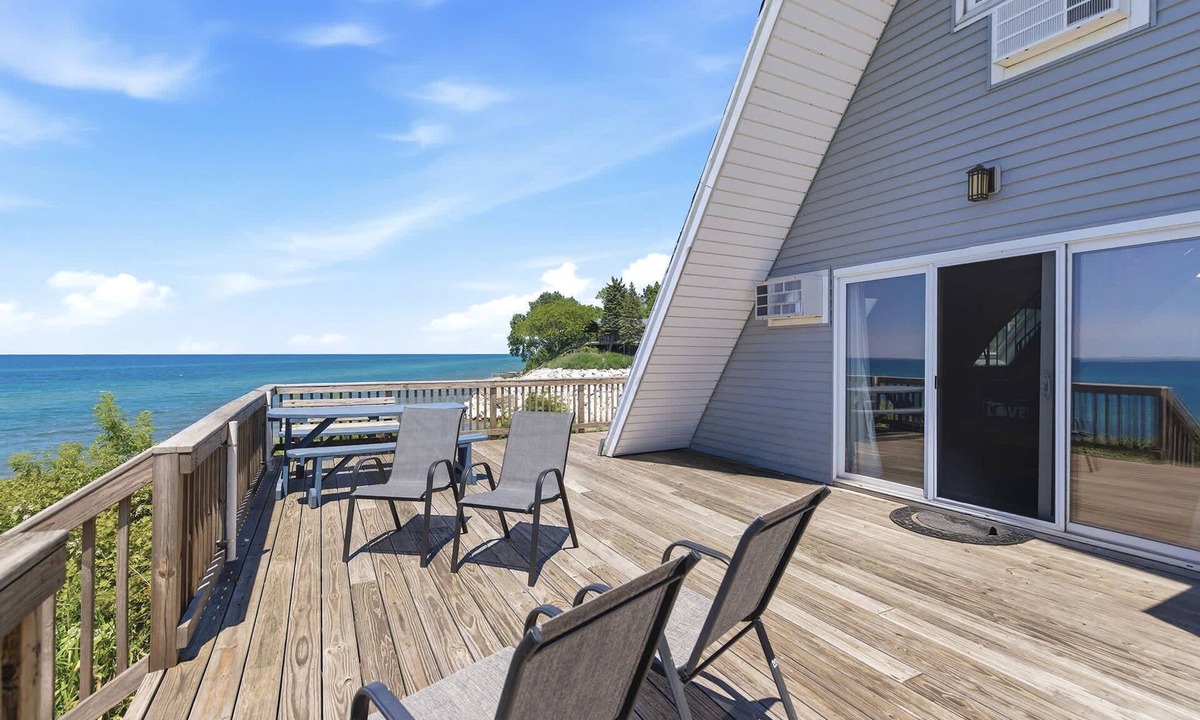 Stevensville Ski Chalet | Juniper Presents: Chalet #20 Beachfront Chalet & Resort Amenities