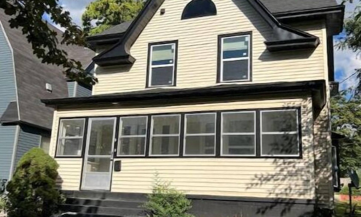 Grand Rapids House | Just remodeled, for you!