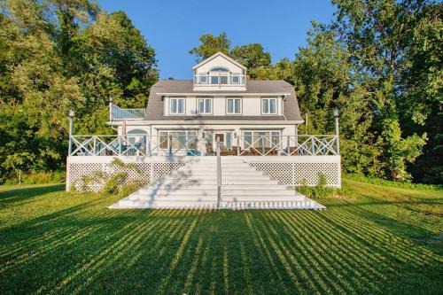 Lake Michigan Beach House | Lake Michigan Retreat