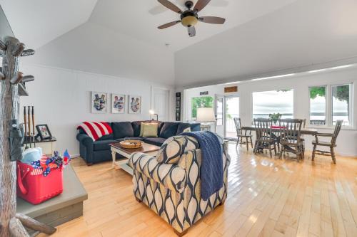 Alanson House | Lakefront Escape on Beautiful Burt Lake!