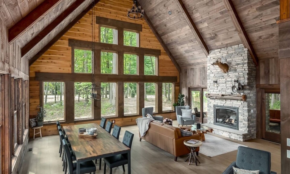 Saugatuck Cabin | Lakewood Lux Property - Lakeshore Woods Lodge
