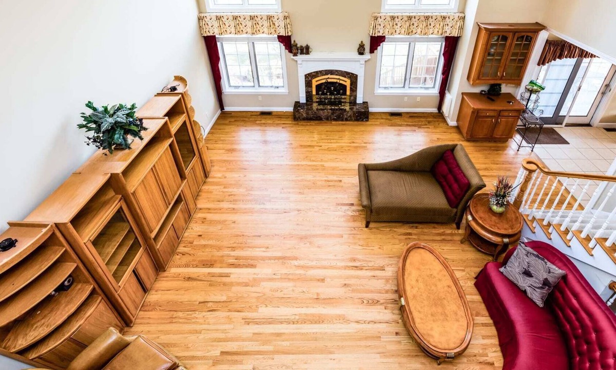 Granger House | Luxury home 15 mins to Notre Dame University! (51660)
