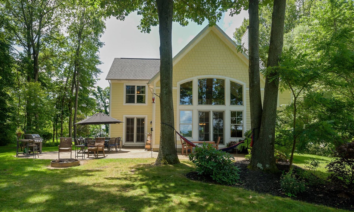 Decatur House | Modern Lakefront Retreat Sleeps 13, a 4-Season Getaway 2 Hours from Chicago