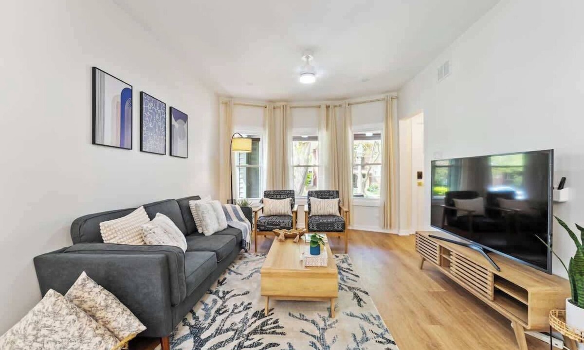 Oak Park House | New! 10-min to Downtown