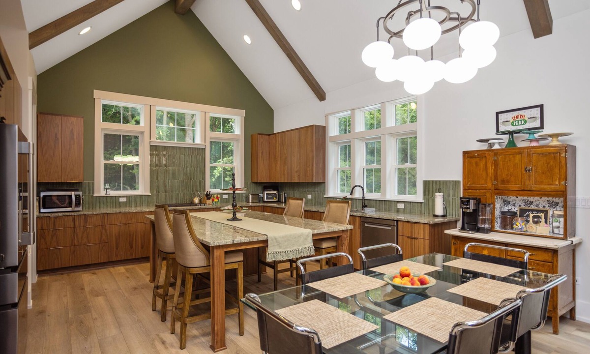Harbert House | New Built in 2024! 1/3 Mile 2 Beach AND Family Fun