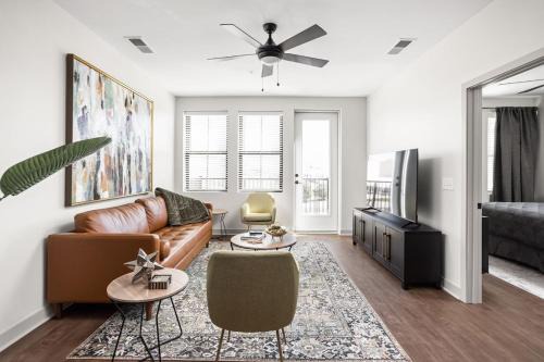 Speedway House | New Downtown Apartment - Next to Motor Speedway