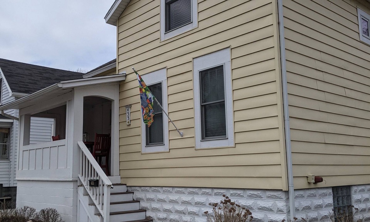 Grand Haven House | Newly updated,close to downtown and the lake, pet friendly