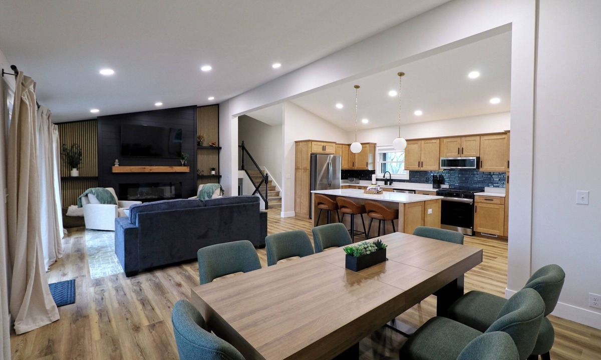 Stevensville House | OPEN 7/26-7/31! Creekside Retreat - Minutes to Red Arrow and Harbor Country