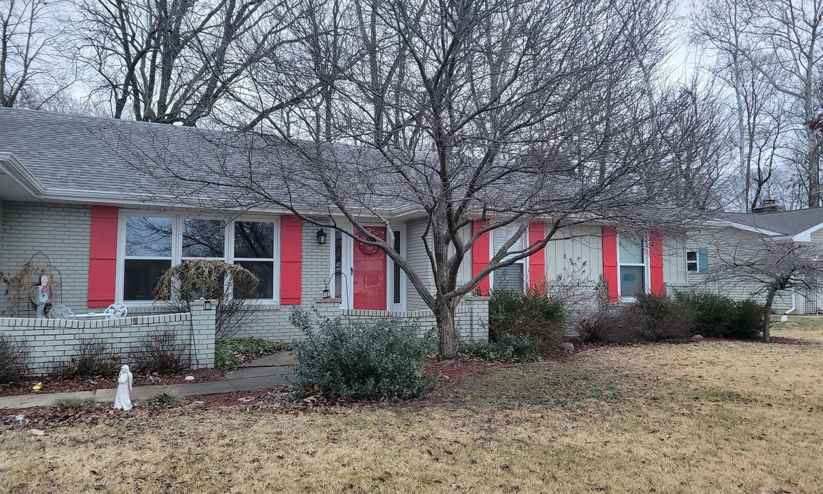 Goshen House | Peaceful riverfront home, 3 bedroom, sleeps 6, in Elkhart.