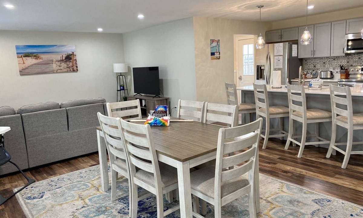 New Buffalo House | Perfect Location for your Beach/Lake MI stay! You'll Love This Beautiful Home!