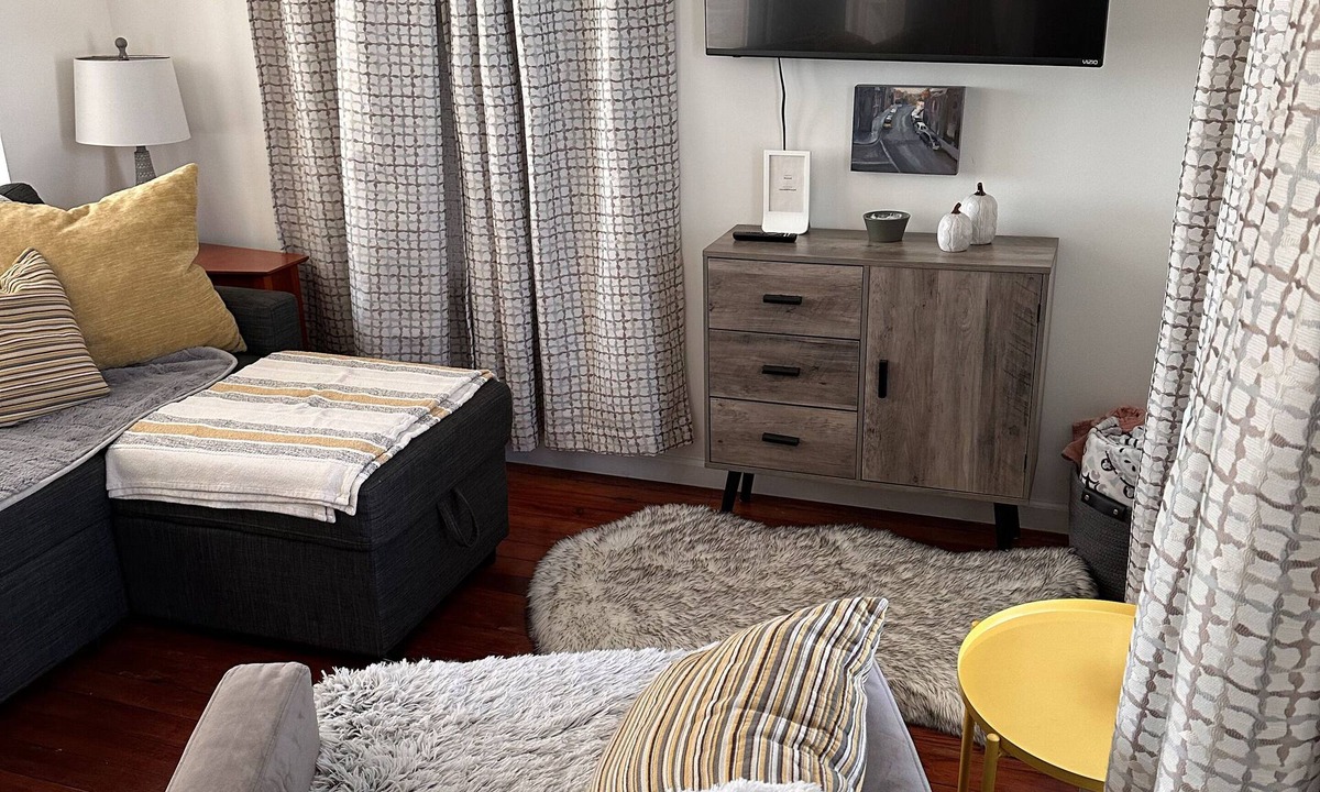 Berrien Springs House | Pet-friendly 2-bedroom house in Berrien Springs with AC