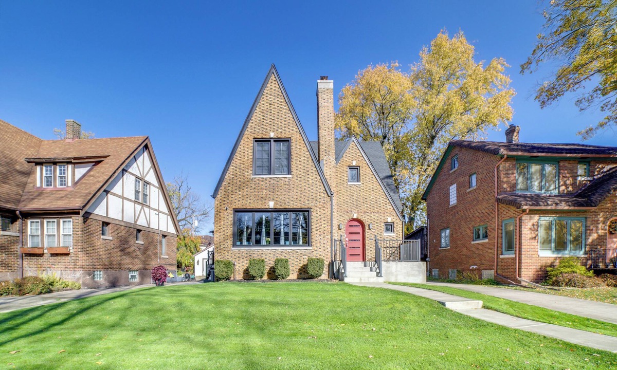 Leroy Apartment | Pet Friendly! Near Casinos & Lake Michigan Beaches