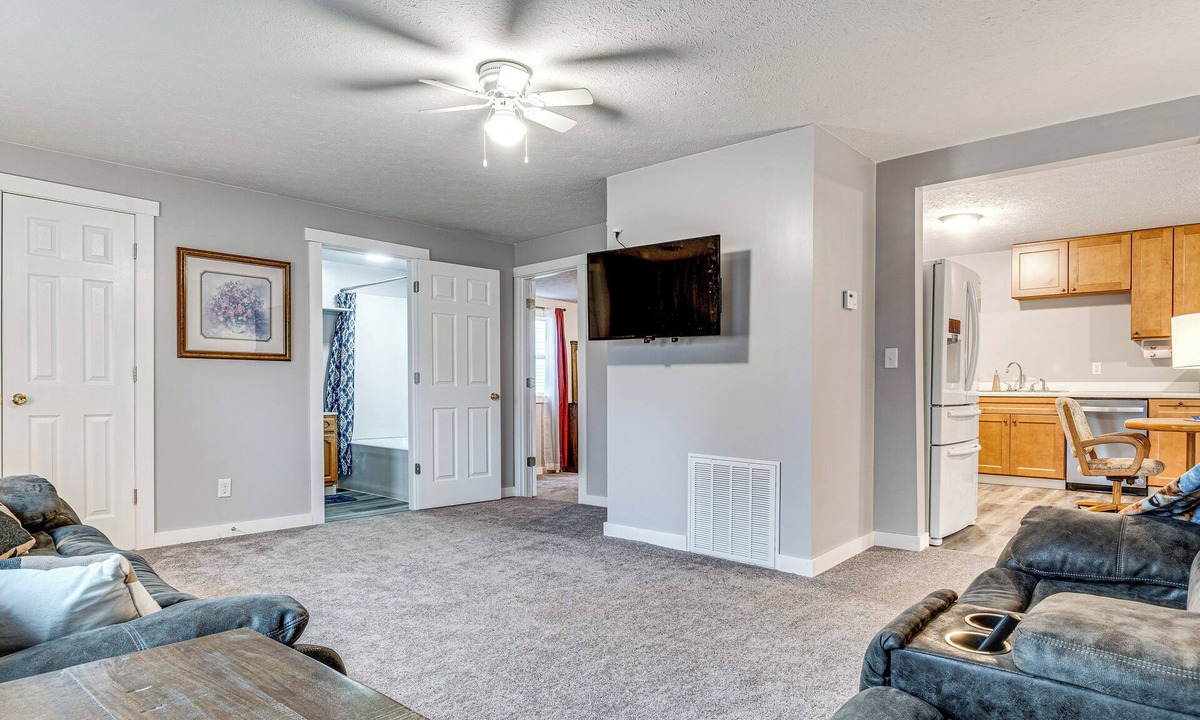 Economy Cottage | Pets Welcome! Quiet Economy Home w/Spacious Yard