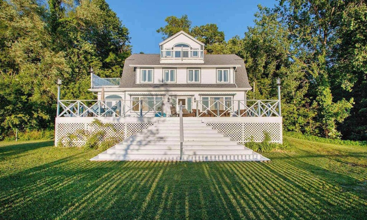 Lake Michigan Beach House | Picturesque Home on Lake Michigan w/patios, gas grill & WIFI