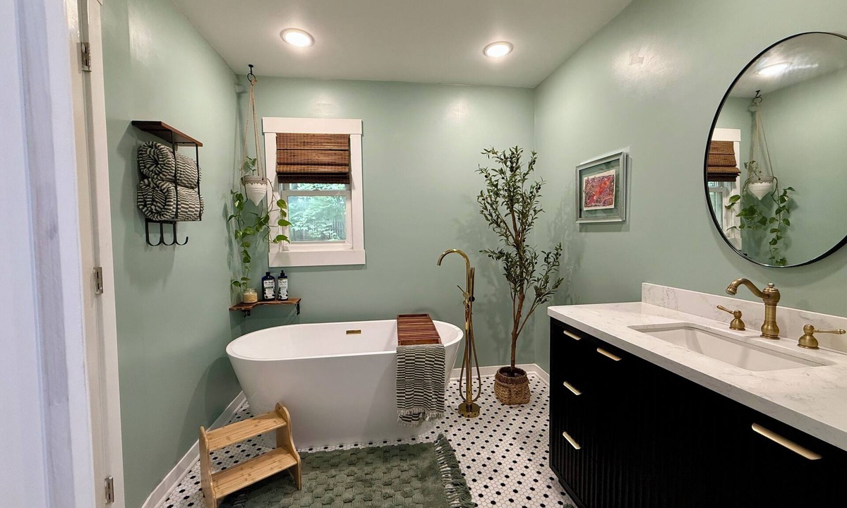 Kalamazoo House | Premium Luxury furnished, 30 day min, Available Aug 17 2026